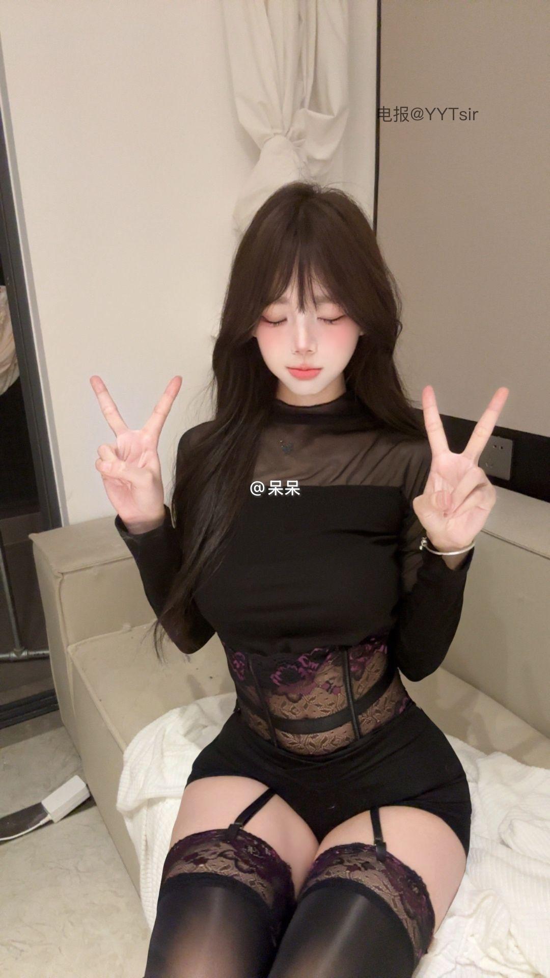 图片[1]-抖音 BT富儿 微密圈 019期 【3P2V】最新至：2025.4.21-微私密圈-全网最全抖音网红铁粉写真空间