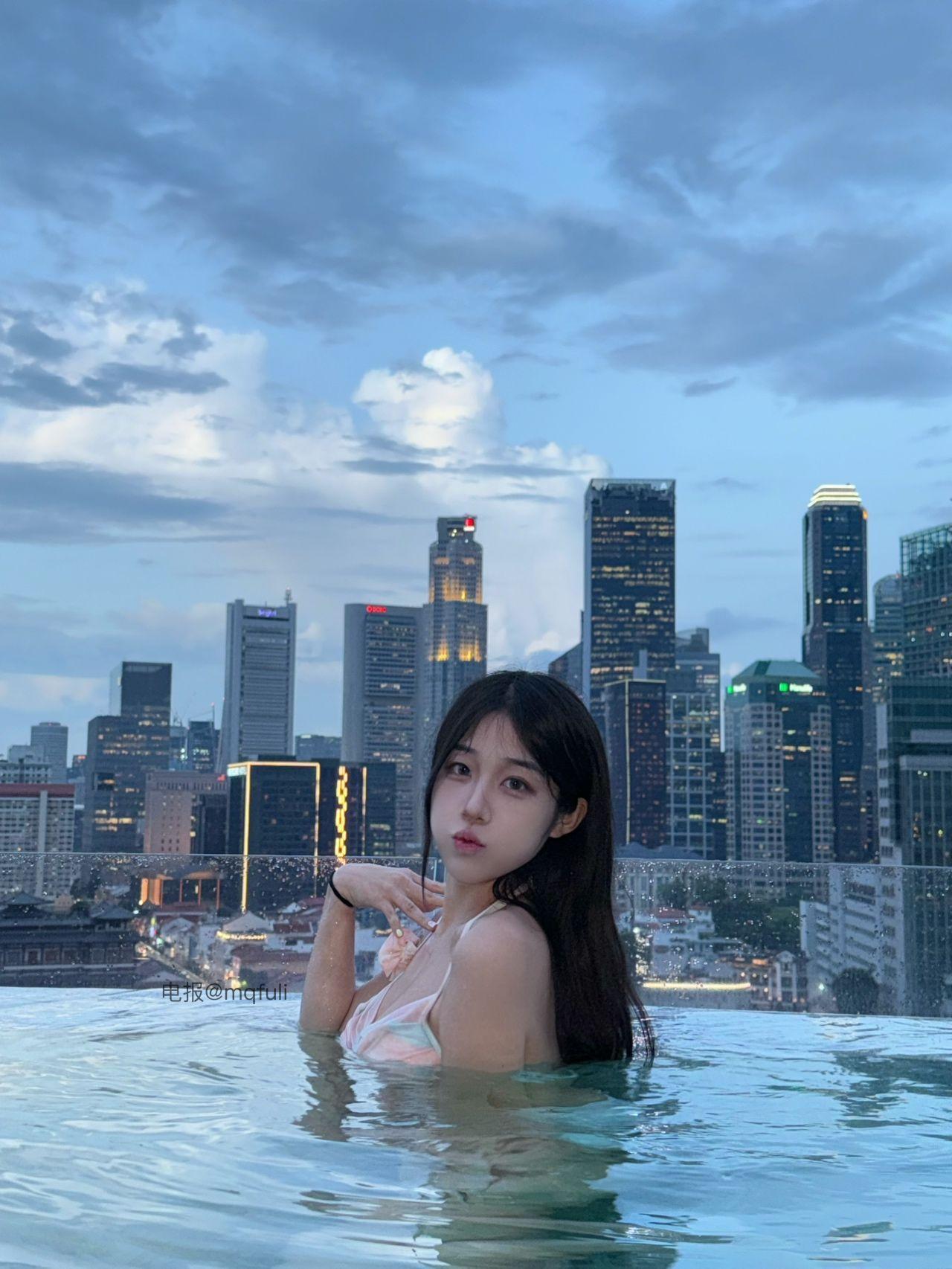 图片[1]-抖音 BT富儿 微密圈 019期 【3P2V】最新至：2025.4.21-微私密圈-全网最全抖音网红铁粉写真空间