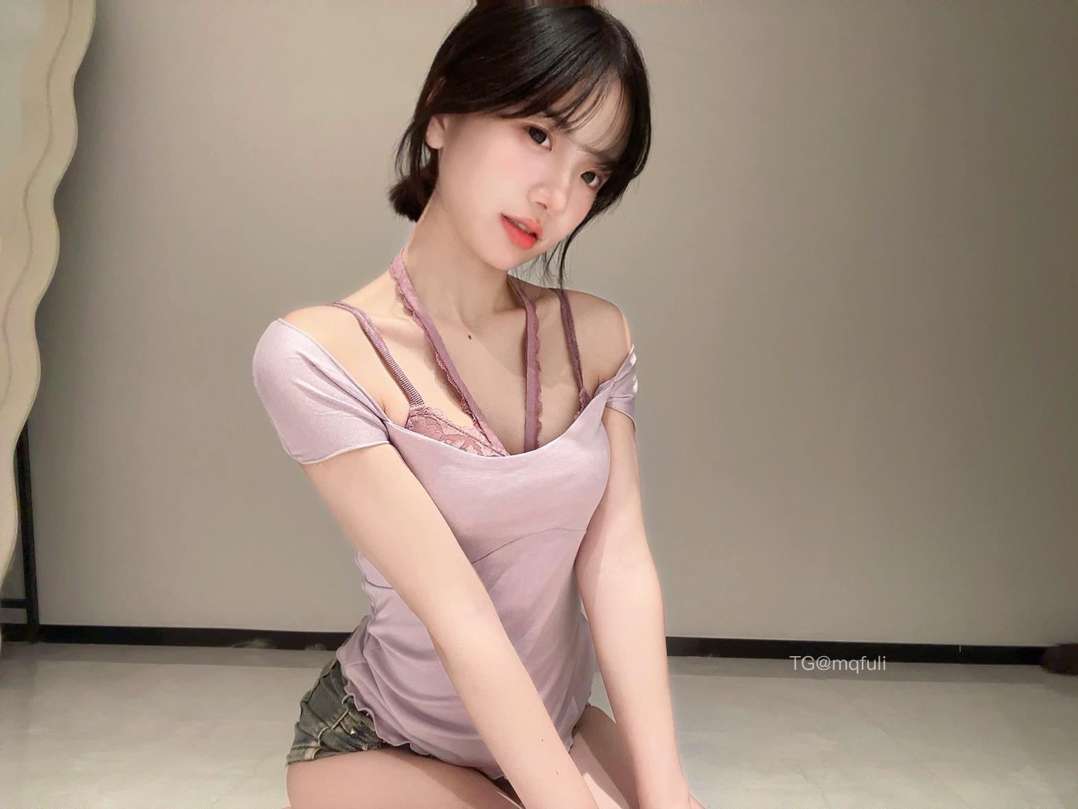 图片[1]-抖音 BT富儿 微密圈 019期 【3P2V】最新至：2025.4.21-微私密圈-全网最全抖音网红铁粉写真空间