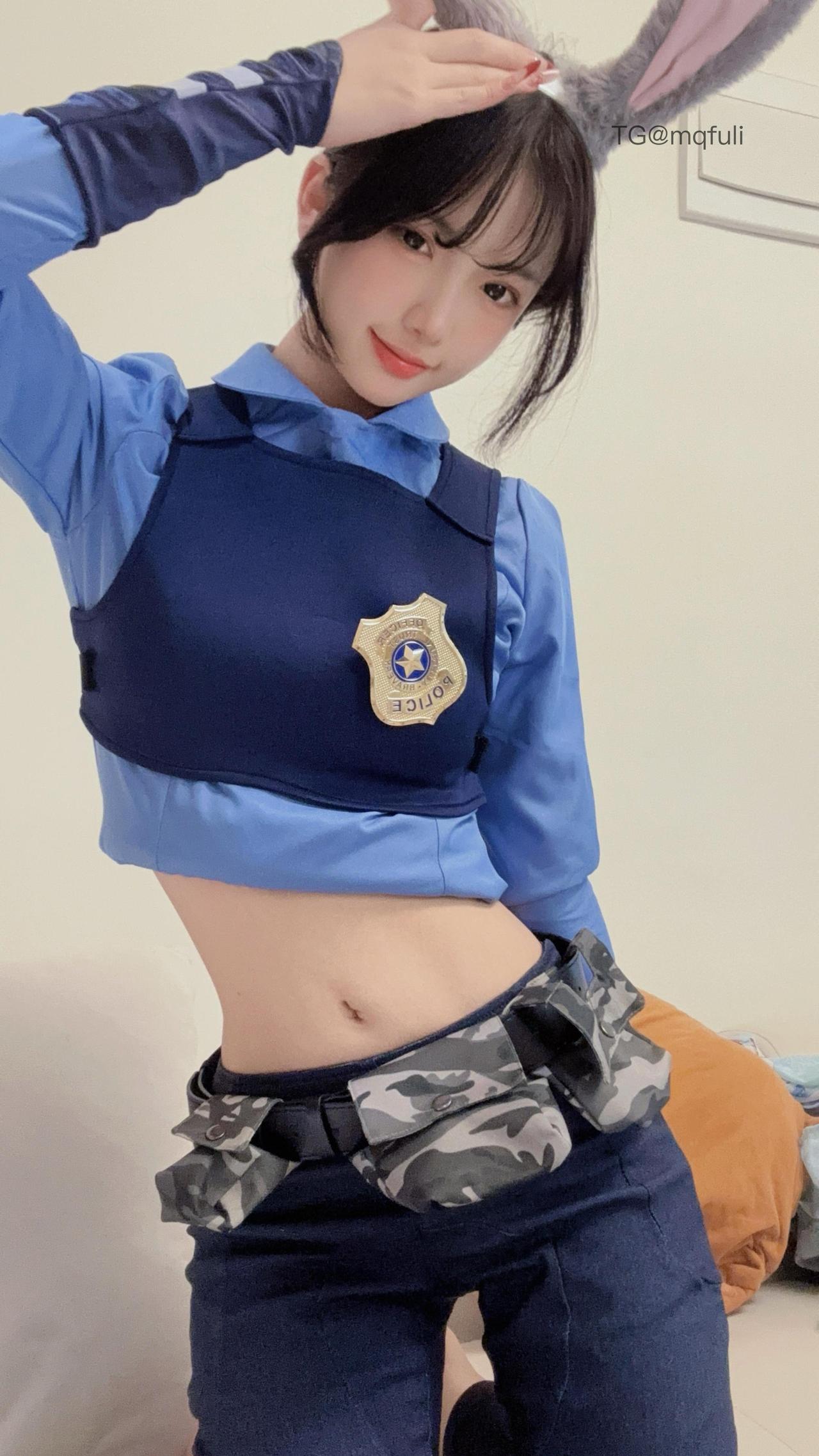 图片[1]-抖音 BT富儿 微密圈 019期 【3P2V】最新至：2025.4.21-微私密圈-全网最全抖音网红铁粉写真空间