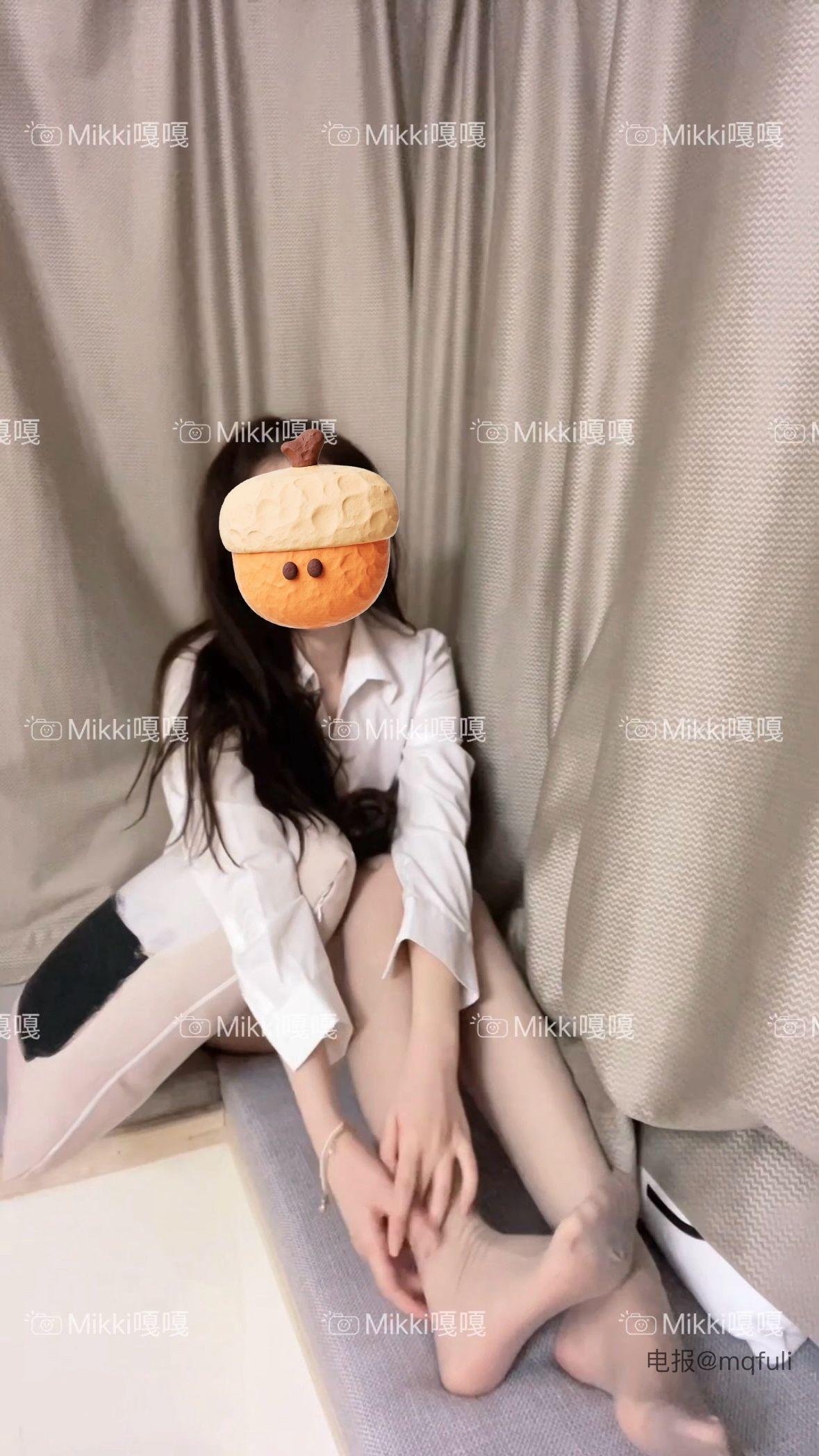 图片[1]-抖音 BT富儿 微密圈 019期 【3P2V】最新至：2025.4.21-微私密圈-全网最全抖音网红铁粉写真空间