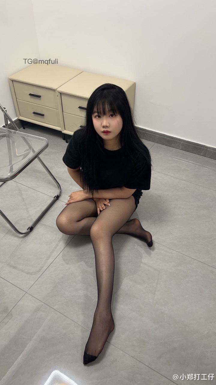图片[1]-抖音 BT富儿 微密圈 019期 【3P2V】最新至：2025.4.21-微私密圈-全网最全抖音网红铁粉写真空间
