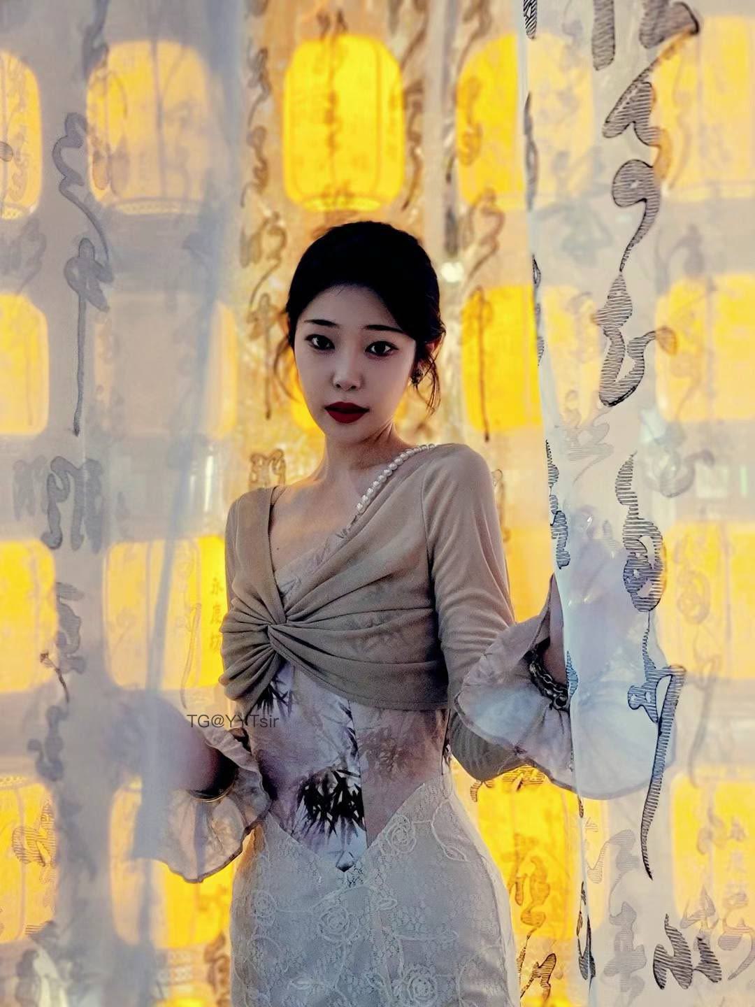 图片[1]-抖音 BT富儿 微密圈 019期 【3P2V】最新至：2025.4.21-微私密圈-全网最全抖音网红铁粉写真空间