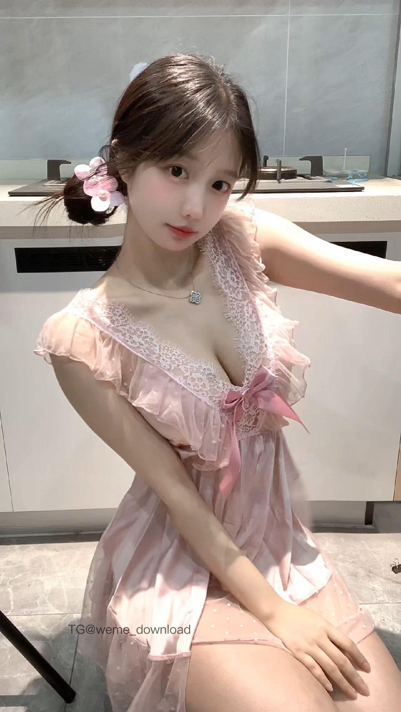 图片[1]-抖音 BT富儿 微密圈 019期 【3P2V】最新至：2025.4.21-微私密圈-全网最全抖音网红铁粉写真空间