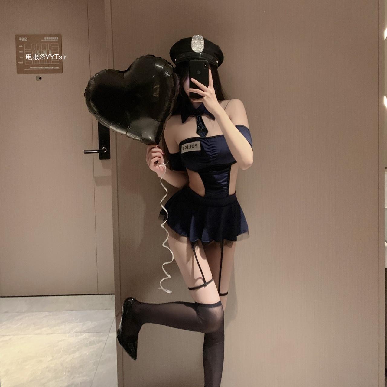 图片[1]-抖音 BT富儿 微密圈 019期 【3P2V】最新至：2025.4.21-微私密圈-全网最全抖音网红铁粉写真空间