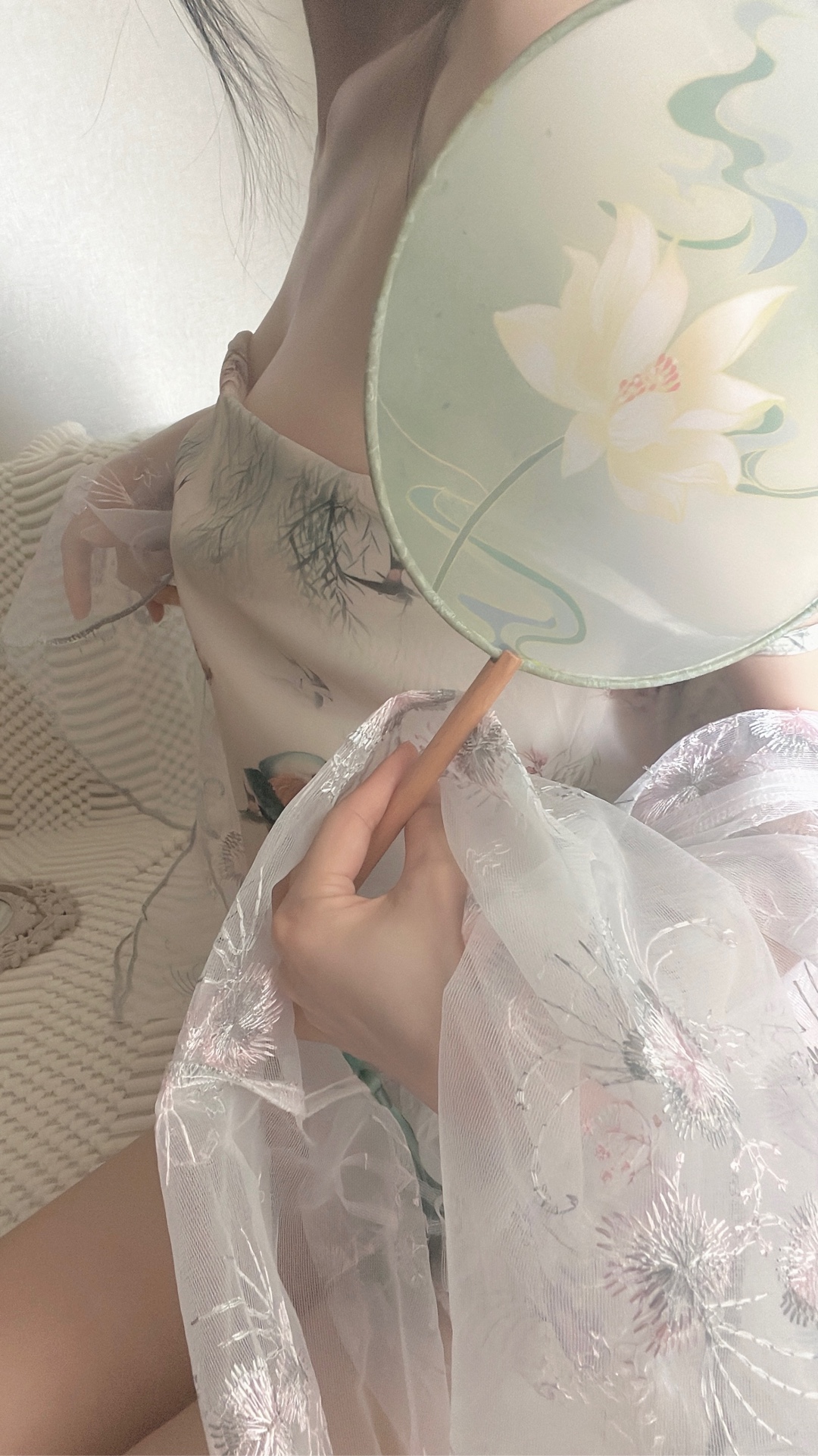 图片[1]-抖音 BT富儿 微密圈 019期 【3P2V】最新至：2025.4.21-微私密圈-全网最全抖音网红铁粉写真空间