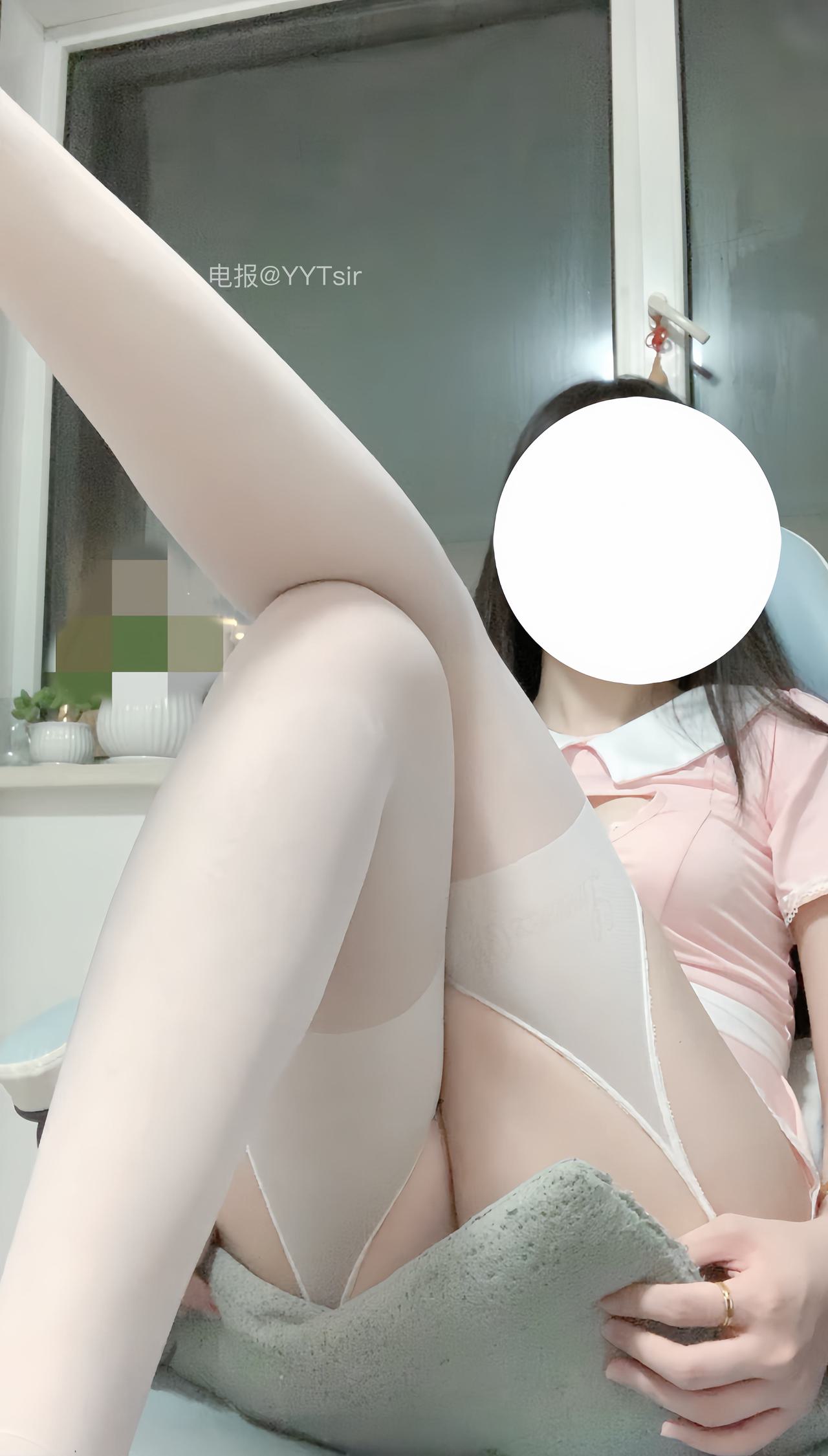 图片[1]-抖音 BT富儿 微密圈 019期 【3P2V】最新至：2025.4.21-微私密圈-全网最全抖音网红铁粉写真空间