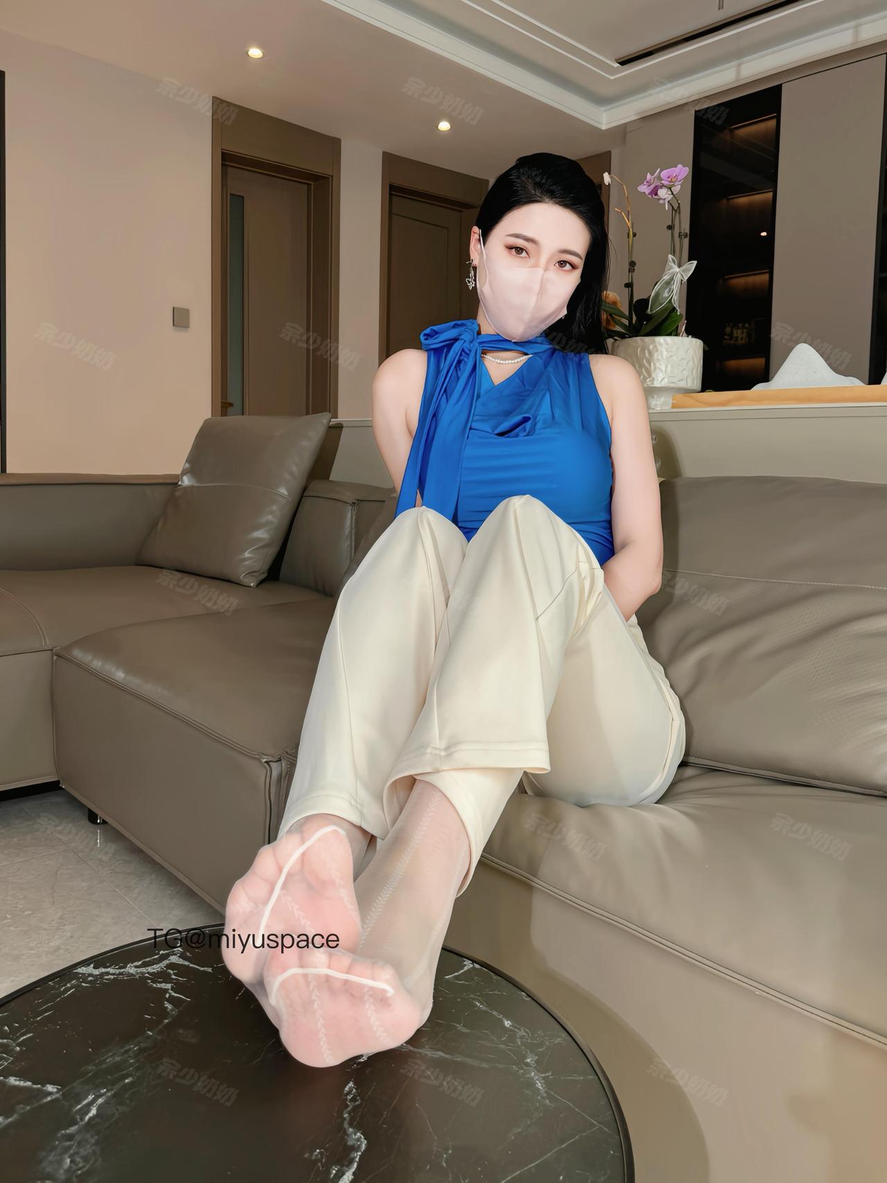 图片[1]-抖音 BT富儿 微密圈 019期 【3P2V】最新至：2025.4.21-微私密圈-全网最全抖音网红铁粉写真空间