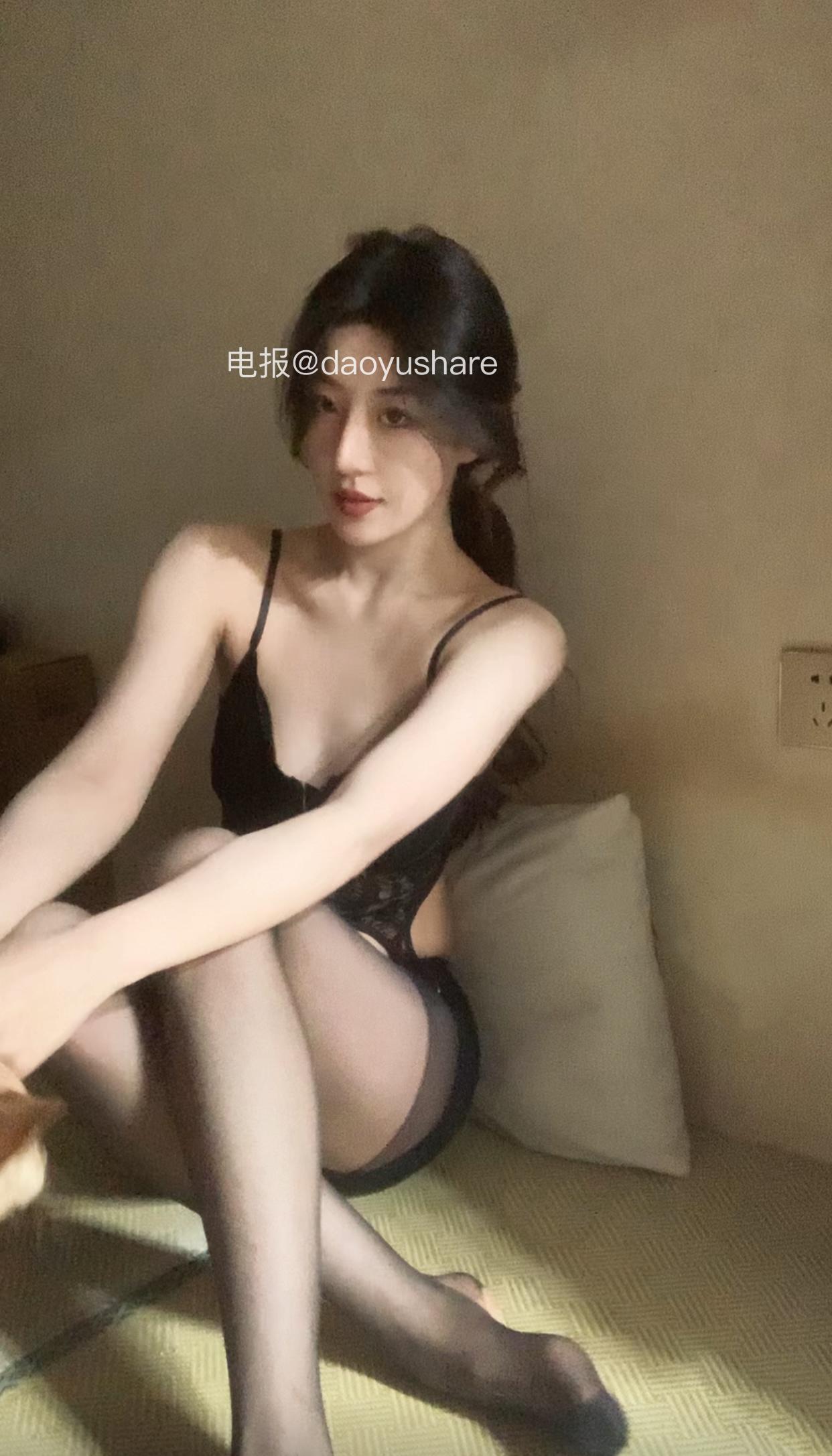 图片[1]-抖音 BT富儿 微密圈 019期 【3P2V】最新至：2025.4.21-微私密圈-全网最全抖音网红铁粉写真空间
