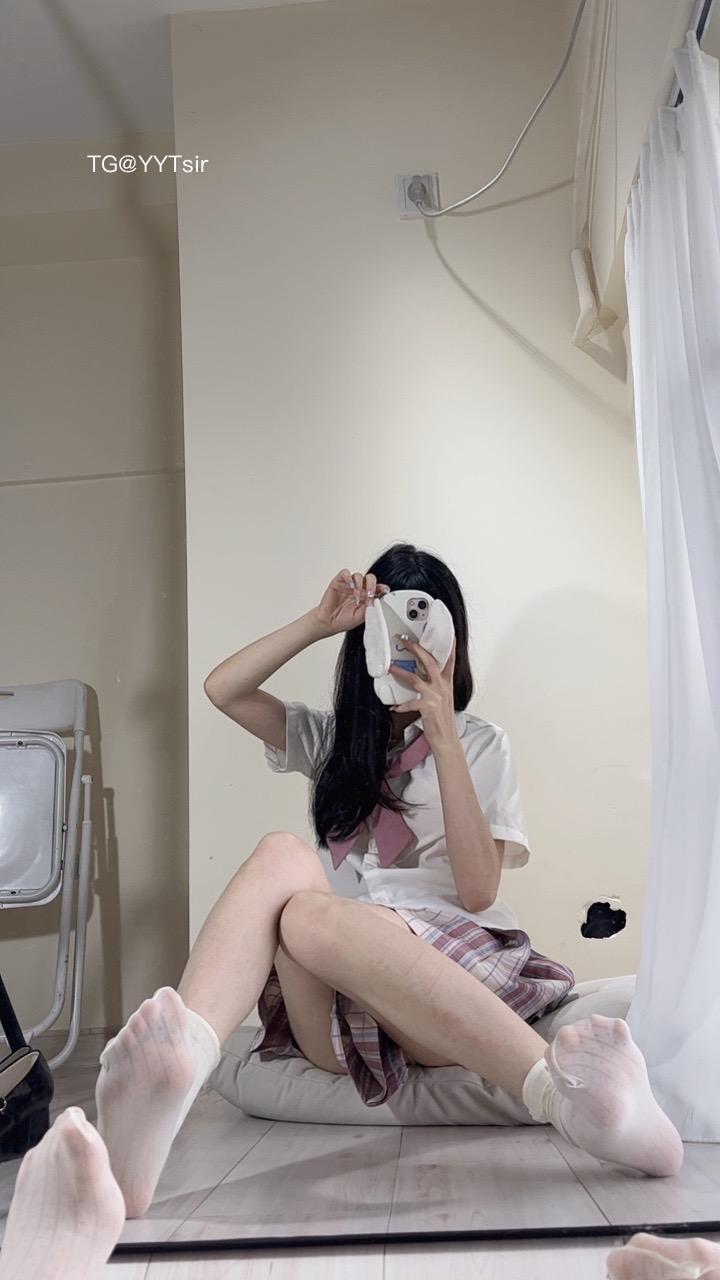 图片[1]-抖音 BT富儿 微密圈 019期 【3P2V】最新至：2025.4.21-微私密圈-全网最全抖音网红铁粉写真空间